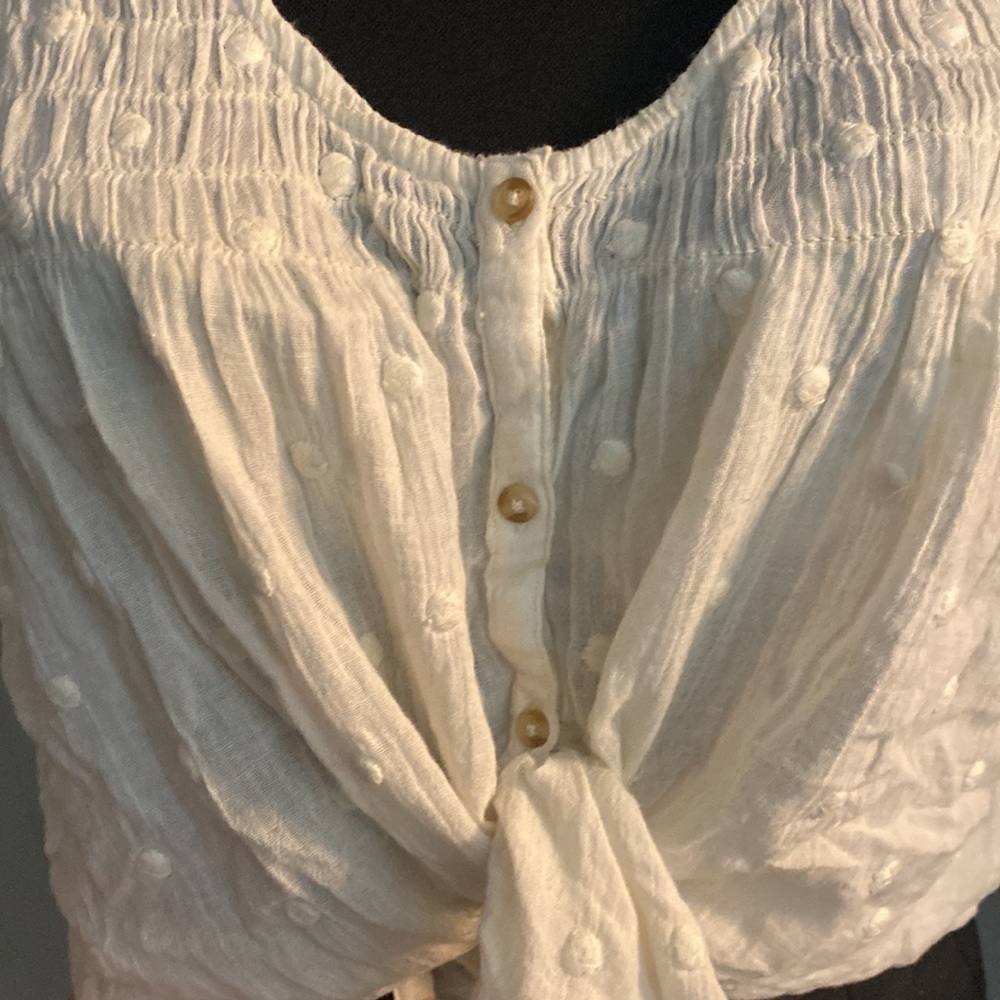 Button Down Racer Back Tank🌻 - Picture 4 of 4